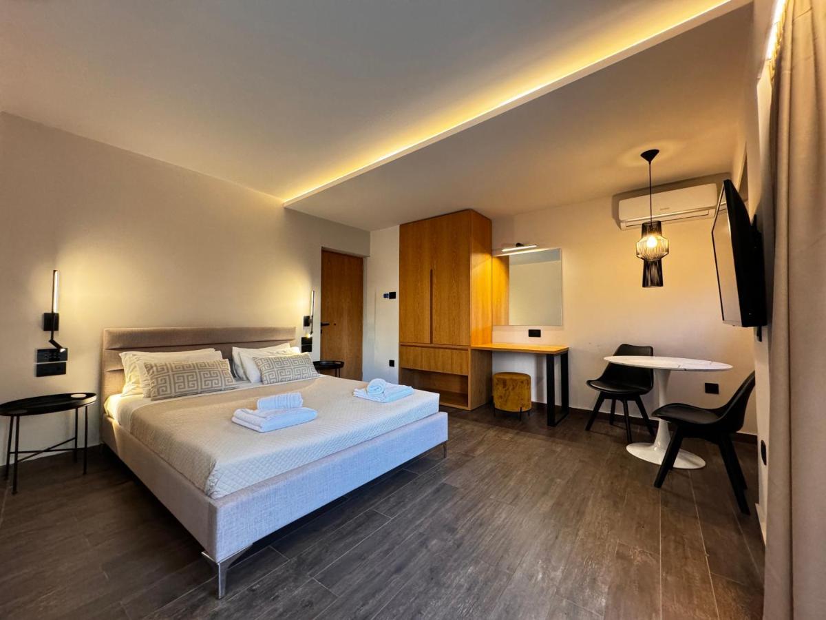 Elina Hotel Apartments Rethymno  Exterior photo